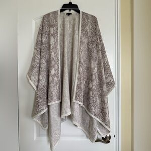 Ann Taylor Cream Knit Top